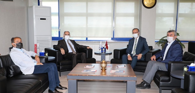  Vali Özkan, KSO Başkanı Kütükçü ile görüştü
