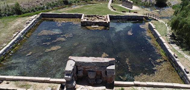 Konya’daki tarihi su anıtı kuraklıktan etkilendi