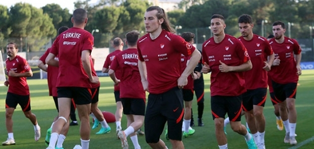A Milli Futbol Takımı’nın Antalya kampı sona erdi