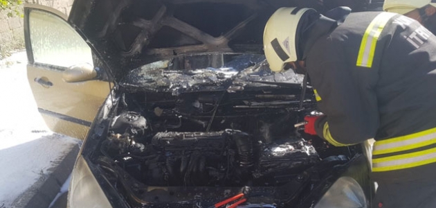 Seydişehir’de seyir halindeki otomobil yandı