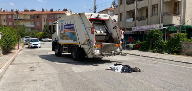 Konya’da çöp kamyonu yayaya çarptı: 1 ölü    