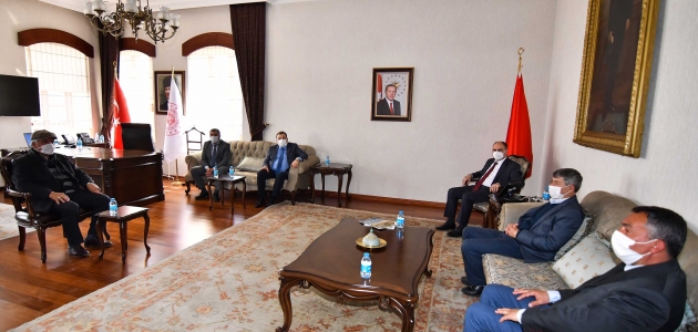 Vali Özkan Alevi Kültür Dernekleri Heyetini kabul etti