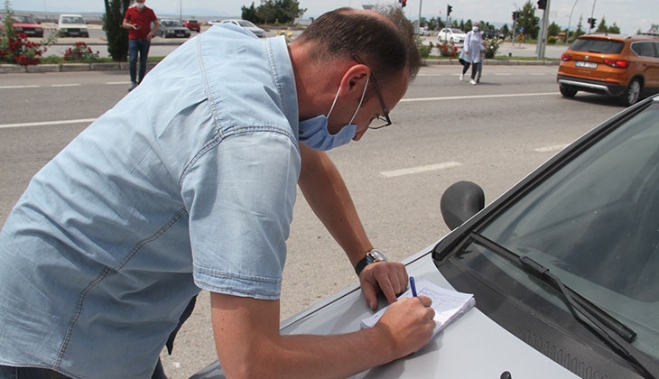 Polisten sivil kıyafetli trafik denetimi