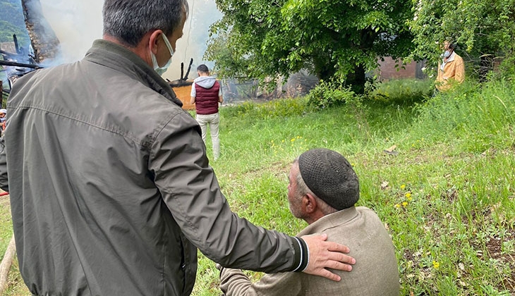 Yangın evi küle çevirdi! Gözyaşları içerisinde izledi