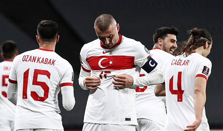 İtalya-Türkiye maçının ilk 11'leri belli oldu
