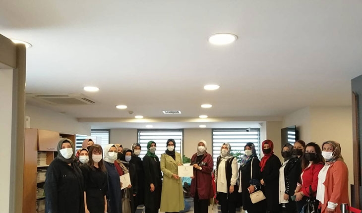 AK Parti İl Kadın Kolları kan bağışında bulundu