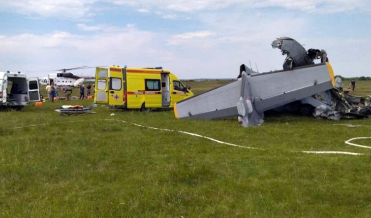 Rusya'da uçak düştü: 9 ölü, 15 yaralı