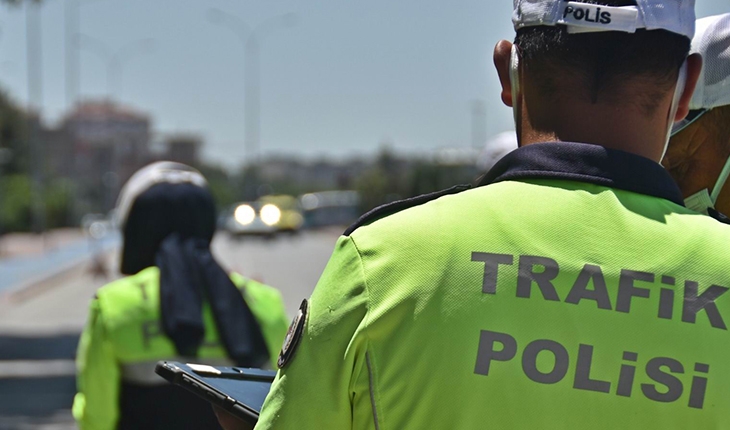 Konya'da 3 bin 989 sürücüye ceza, 100 araç trafikten men edildi