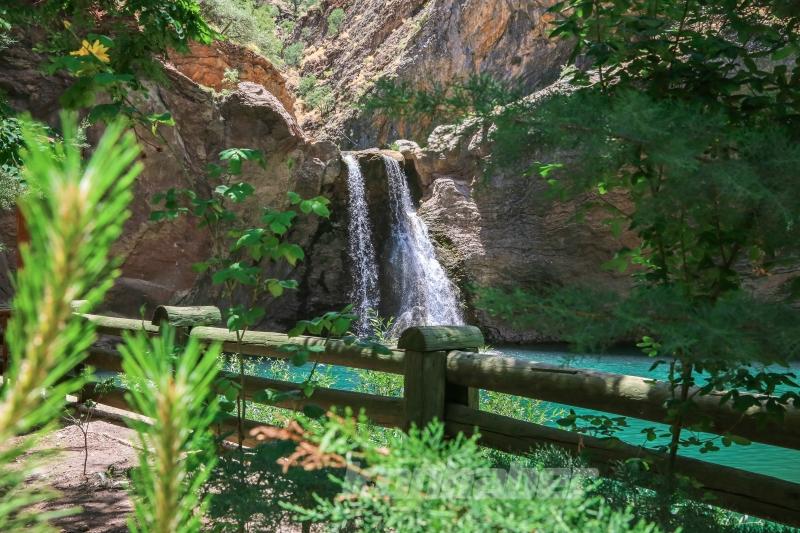 Doğaseverlerin uğrak noktası: Çetmi Şelalesi