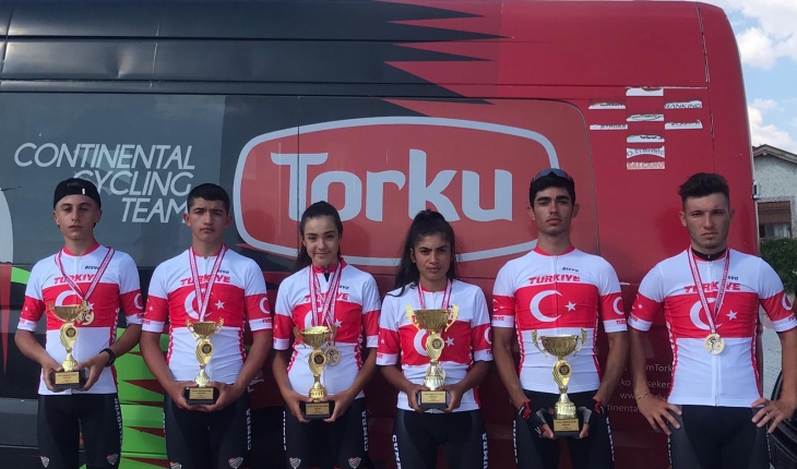 Konyalı bisikletçilerin şampiyonluğa giden yolu tarladan geçiyor