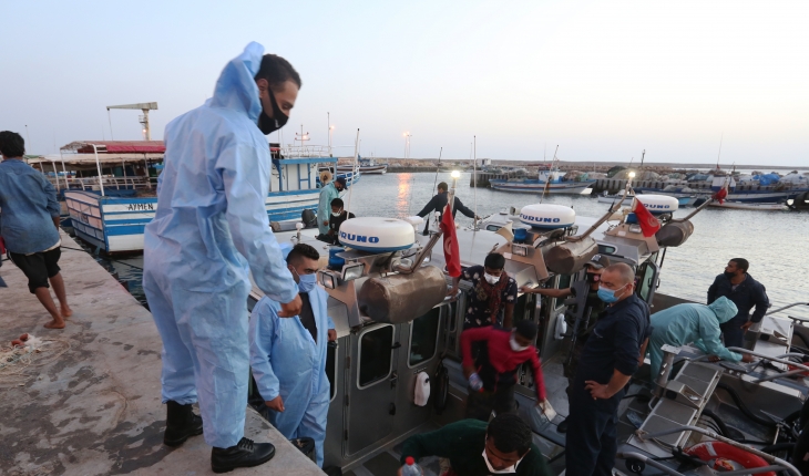 Tunus açıklarında 50 düzensiz göçmen kurtarıldı