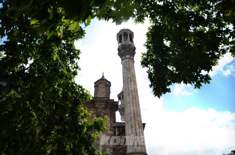 Selçuklu mimarisinin kalbi Konya, kültür varlıklarıyla turistlerin ilgisini çekiyor