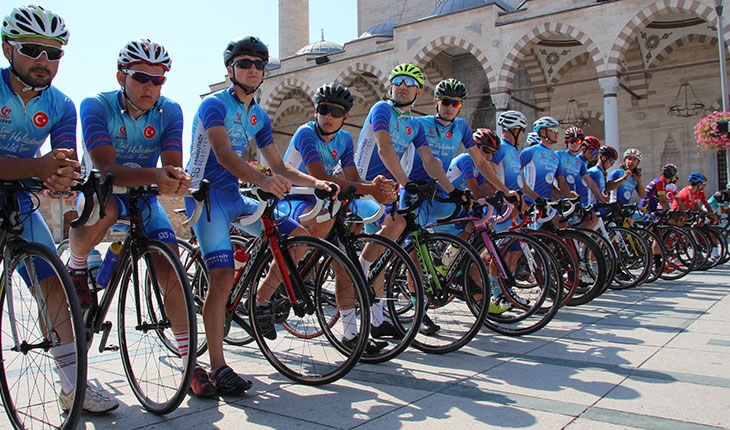 Ömer Halisdemir 5. Ulusal Bisiklet Turu sporcuları Konya’dan yola çıktı