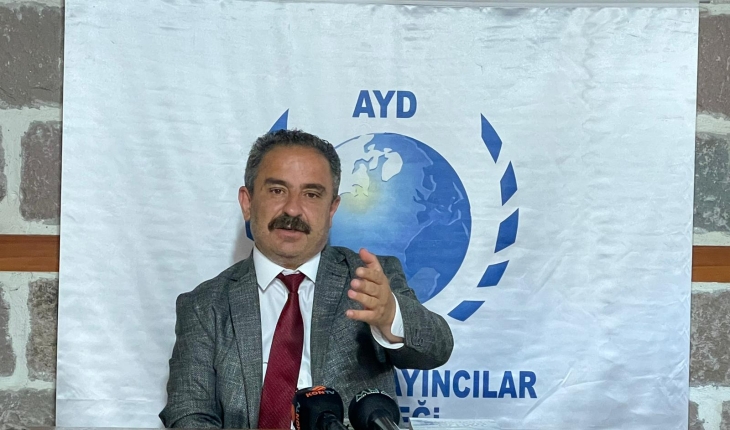 “Erdoğan’a diktatör de, PKK’yı sempatik göster, LGBT’yi  öv kap fonu“