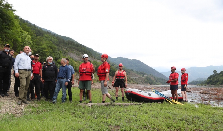 Bakan Soylu, Artvin'deki sel bölgesinde incelemelerde bulundu