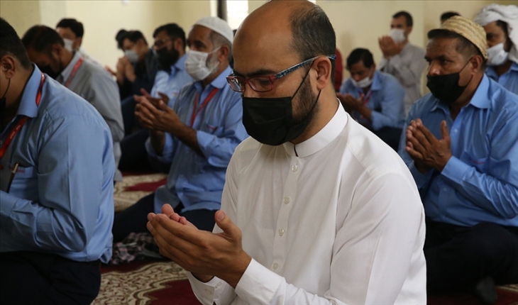 Pakistan’da camilerde Türkiye için dua edildi