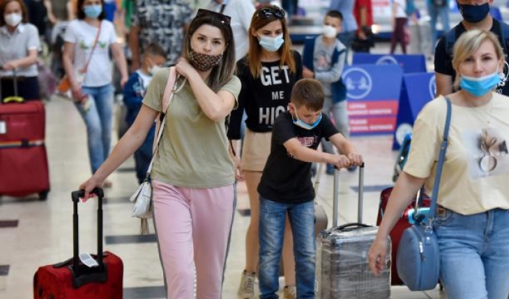 Antalya 7 ayda 3 milyon 396 bin turist ağırladı