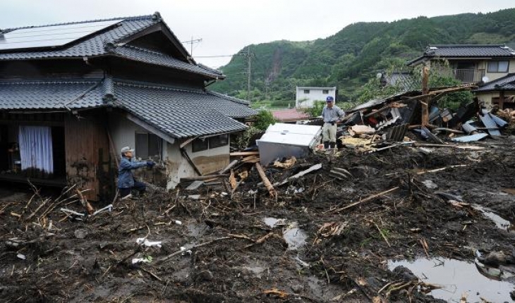 Japonya’da şiddetli yağışlar 3 can aldı
