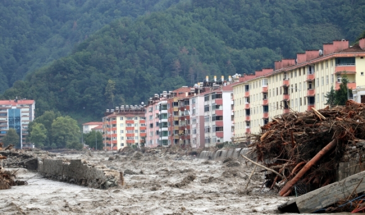 Sel felaketinde can kaybı 78 oldu