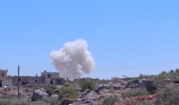 Rus savaş uçakları İdlib’in kuzeyini vurdu: 5 yaralı