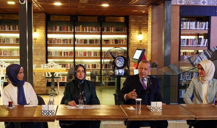 Cumhurbaşkanı Erdoğan KADEM hizmet içi eğitim kampını ziyaret etti