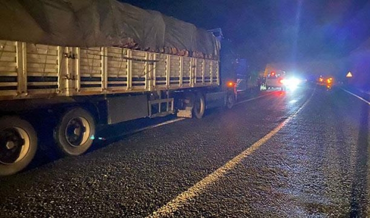 Artvin-Yusufeli yolu ulaşıma kapandı