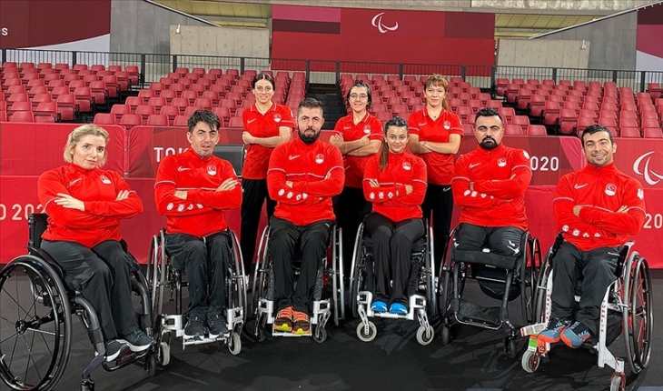 Paralimpik masa tenisçiler Tokyo'da Türkiye'yi sevindirmek istiyor