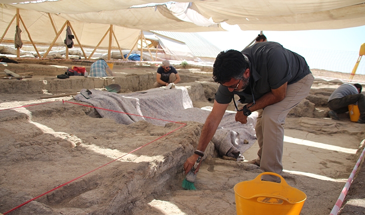 Çatalhöyük 9 bin yıl öncesine ait yeni izler sunmaya devam ediyor