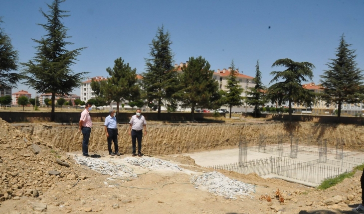Akşehir’deki 9 okulun yeni binalarının inşaatı sürüyor