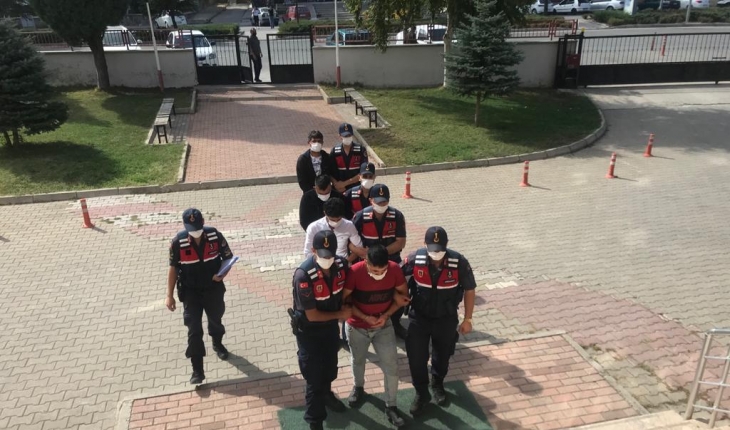 Konya’da sit alanında kaçak kazı yapan 3 kişi suçüstü yakalandı