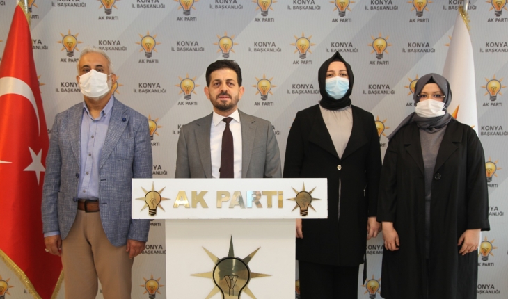 AK Parti Konya İl Teşkilatı 17 Eylül Demokrasi şehitlerini andı
