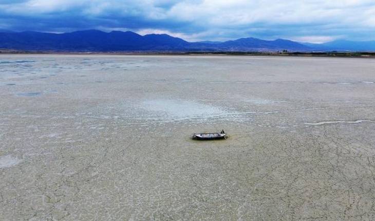 Göller Yöresi'ndeki Karataş Gölü kurudu