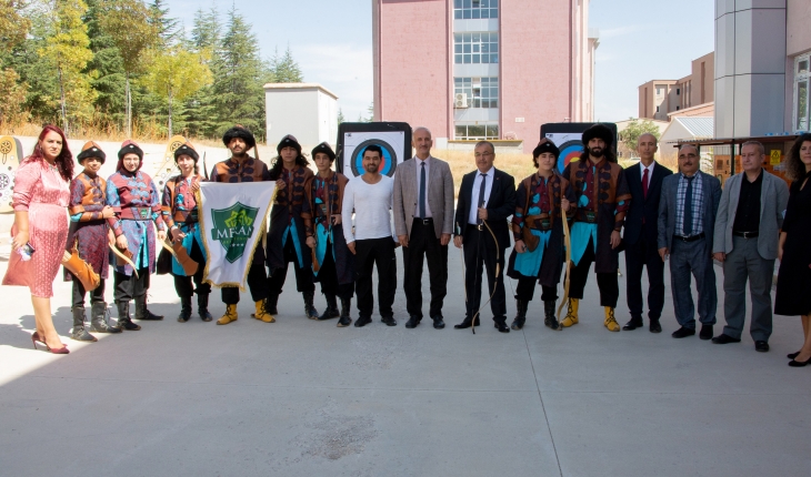 Selçuk Üniversitesi YDYO’da açılış festivali