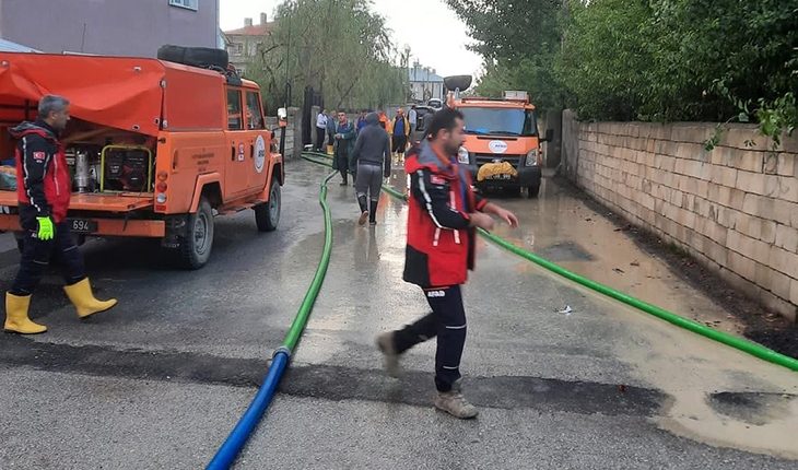 Van’da su baskınında 31 ev ve 1 iş yeri zarar gördü