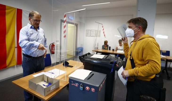 Almanya’da oy verme işlemi sona erdi
