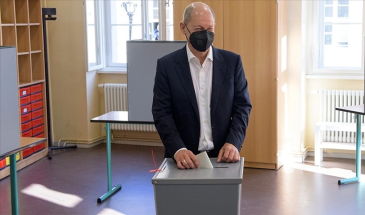Almanya’daki genel seçimlerden Sosyal Demokrat Parti birinci çıktı