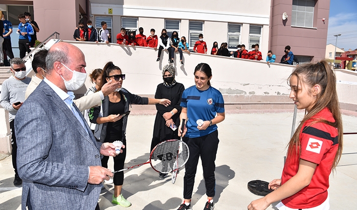 Başkan Pekyatırmacı’dan Konya Spor Lisesi’ne kapalı spor salonu müjdesi