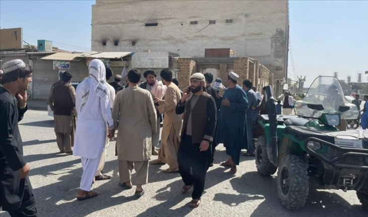 Afganistan’da camiye bombalı saldırıda en 30 kişi hayatını kaybetti