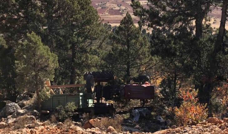 Konya'da traktör uçuruma yuvarlandı: 1 ölü, 3 yaralı