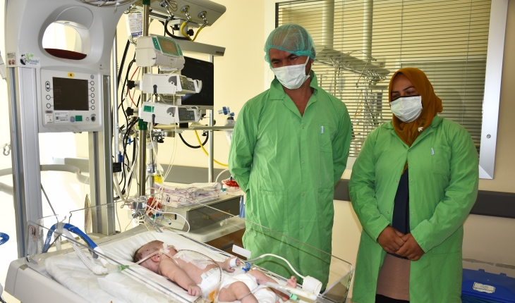 Hamileliğinde Kovid-19’a yakalanan anne bebeğine 1 ay sonra kavuşabildi