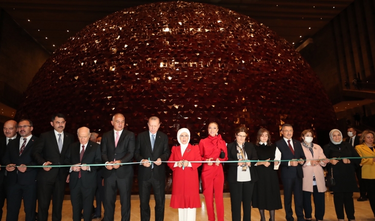 Emine Erdoğan'dan Atatürk Kültür Merkezi paylaşımı
