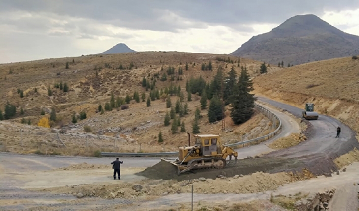 Başkan Altay: Tatköy yolunda sıcak asfalt çalışması başlattık