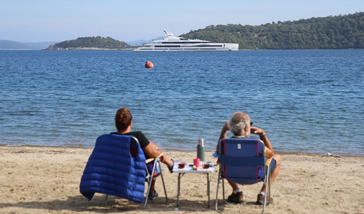 Bill Gates ve Jeff Bezos'un mega yatları, Bodrum koylarına demirledi