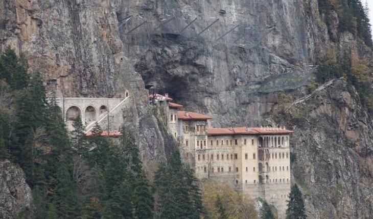 Sümela Manastırı bir kez daha ziyarete kapatıldı