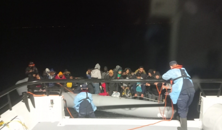 Διασώθηκαν 75 μετανάστες που έσπρωξε στο θάνατο η Ελλάδα