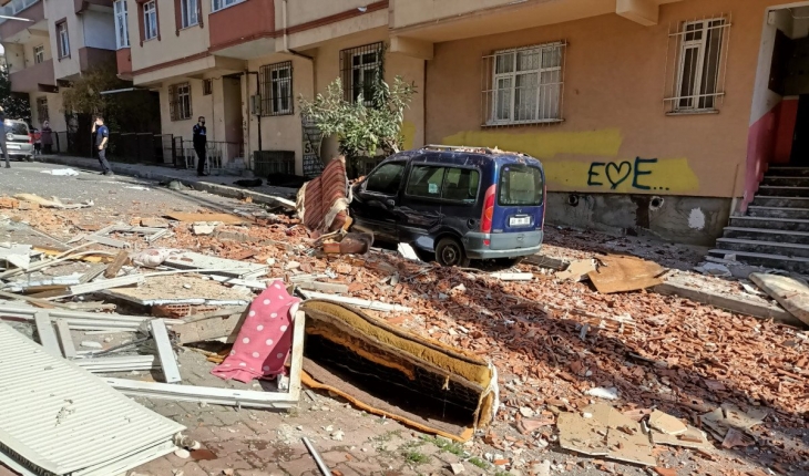 İstanbul’da 5 katlı binada patlama: 2 yaralı