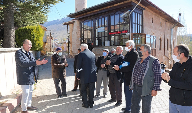 Kızılören’de depremin izleri silinmeye çalışılıyor