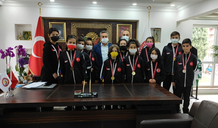 Dereceye Giren Minik Taekwondoculardan Başkan Tutal’a Ziyaret
