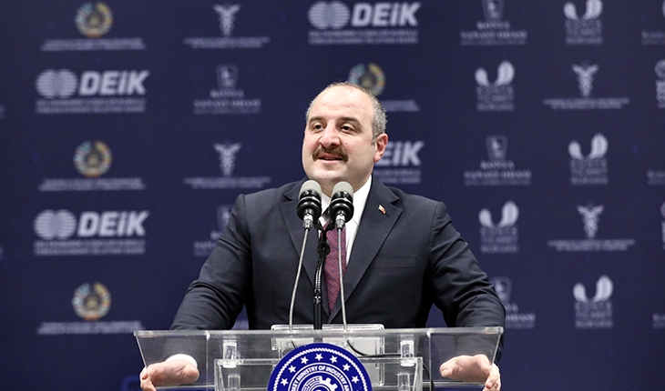 Bakan Varank Türkiye-Tacikistan İş Forumu'nda konuştu
