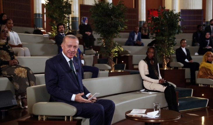 Cumhurbaşkanı Erdoğan Afrikalı gençlerle buluştu